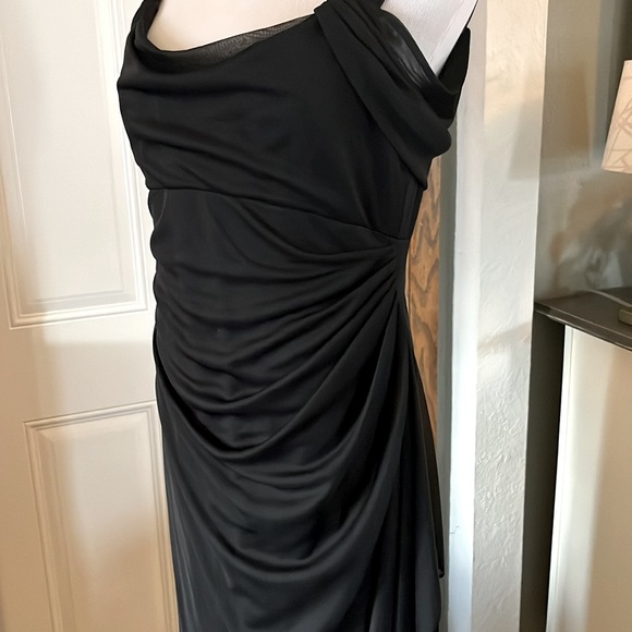 Alex Evening Black Cold Shoulder Dress - Picture 6 of 10